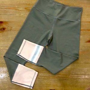 Small Zyia active crop leggings